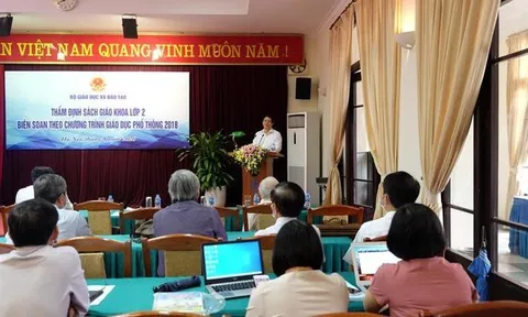 Thẩm định sách giáo khoa: “Đạt nhưng cần sửa chữa” cũng bị loại